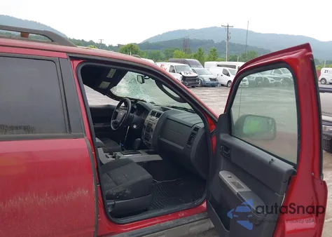 2009 Ford Escape Xlt z USA, uszkodzony, nr VIN 1FMCU93G29KB70372